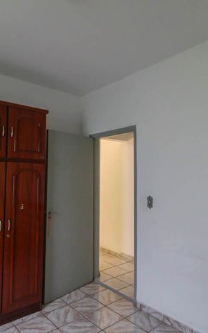Casa à venda com 200m², 4 quartos e 2 vagas Casa à venda com 200m², 4 quartos e 2 vagasQuarto
