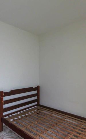 Casa à venda com 200m², 4 quartos e 2 vagas Casa à venda com 200m², 4 quartos e 2 vagasQuarto