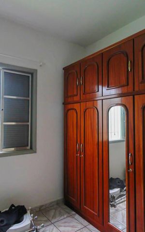 Casa à venda com 200m², 4 quartos e 2 vagas Casa à venda com 200m², 4 quartos e 2 vagasQuarto
