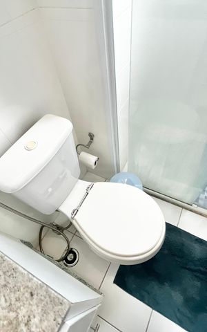 Apartamento à venda com 140m², 3 quartos e 2 vagas Apartamento à venda com 140m², 3 quartos e 2 vagasBanheiro da Suíte 3