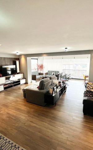 Apartamento à venda com 140m², 3 quartos e 2 vagas Apartamento à venda com 140m², 3 quartos e 2 vagasSala