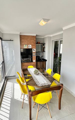 Apartamento à venda com 140m², 3 quartos e 2 vagas Apartamento à venda com 140m², 3 quartos e 2 vagasVaranda da Sala