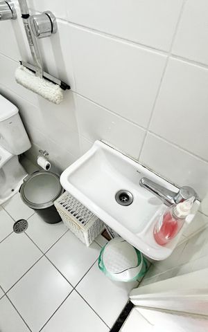 Apartamento à venda com 140m², 3 quartos e 2 vagas Apartamento à venda com 140m², 3 quartos e 2 vagasBanheiro de serviço