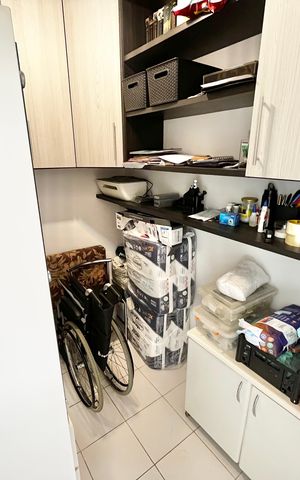 Apartamento à venda com 140m², 3 quartos e 2 vagas Apartamento à venda com 140m², 3 quartos e 2 vagasDespensa