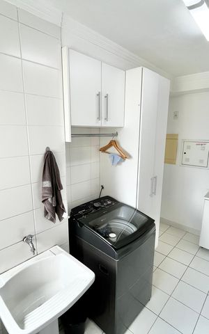 Apartamento à venda com 140m², 3 quartos e 2 vagas Apartamento à venda com 140m², 3 quartos e 2 vagasÁrea de Serviço