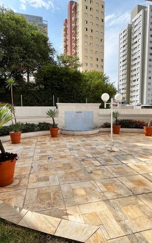 Apartamento à venda com 130m², 3 quartos e 3 vagas Apartamento à venda com 130m², 3 quartos e 3 vagasÁrea externa