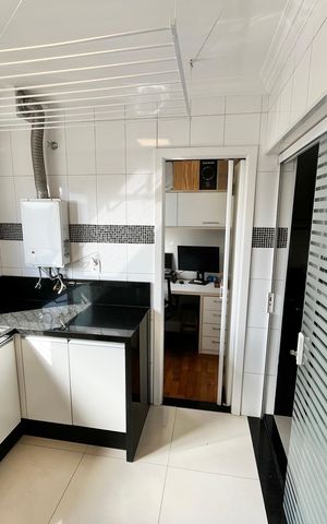 Apartamento à venda com 130m², 3 quartos e 3 vagas Apartamento à venda com 130m², 3 quartos e 3 vagasÁrea de Serviço