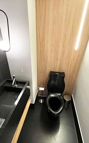 Apartamento à venda com 130m², 3 quartos e 3 vagas Apartamento à venda com 130m², 3 quartos e 3 vagasLavabo