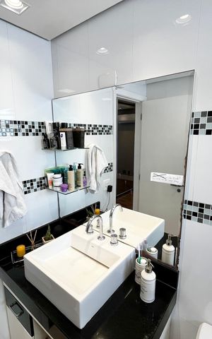 Apartamento à venda com 130m², 3 quartos e 3 vagas Apartamento à venda com 130m², 3 quartos e 3 vagasBanheiro da Suíte