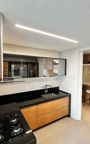 Apartamento à venda com 130m², 3 quartos e 3 vagas Apartamento à venda com 130m², 3 quartos e 3 vagasCozinha