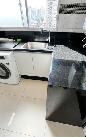 Apartamento à venda com 130m², 3 quartos e 3 vagas Apartamento à venda com 130m², 3 quartos e 3 vagasÁrea de Serviço
