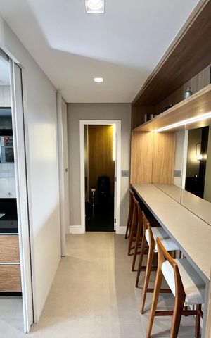 Apartamento à venda com 130m², 3 quartos e 3 vagas Apartamento à venda com 130m², 3 quartos e 3 vagasCorredor