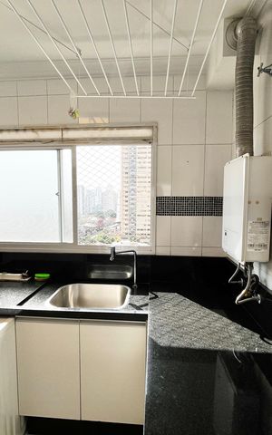 Apartamento à venda com 130m², 3 quartos e 3 vagas Apartamento à venda com 130m², 3 quartos e 3 vagasÁrea de Serviço