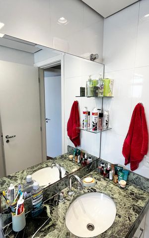Apartamento à venda com 130m², 3 quartos e 3 vagas Apartamento à venda com 130m², 3 quartos e 3 vagasBanheiro