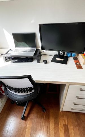 Apartamento à venda com 130m², 3 quartos e 3 vagas Apartamento à venda com 130m², 3 quartos e 3 vagasQuarto de Serviço/Escritório