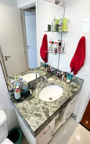 Apartamento à venda com 130m², 3 quartos e 3 vagas Apartamento à venda com 130m², 3 quartos e 3 vagasBanheiro