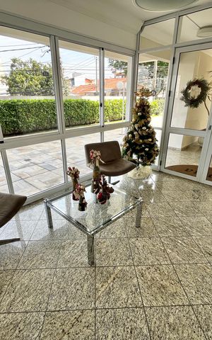 Apartamento à venda com 130m², 3 quartos e 3 vagas Apartamento à venda com 130m², 3 quartos e 3 vagasHall de entrada