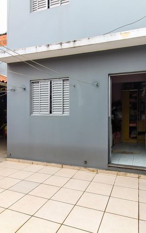 Casa à venda com 360m², 3 quartos e 4 vagas Casa à venda com 360m², 3 quartos e 4 vagasQuintal