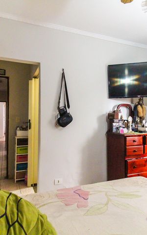 Casa à venda com 360m², 3 quartos e 4 vagas Casa à venda com 360m², 3 quartos e 4 vagasSuíte