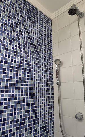 Apartamento para alugar com 57m², 2 quartos e 1 vaga Apartamento para alugar com 57m², 2 quartos e 1 vagaBanheiro da Suíte