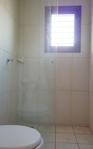 Casa à venda com 220m², 4 quartos e 3 vagasBanheiro da Suíte