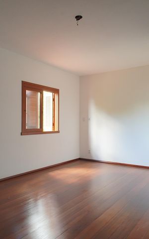 Casa à venda com 220m², 4 quartos e 3 vagasSala