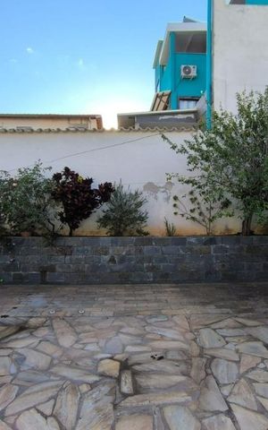 Casa à venda com 360m², 4 quartos e 4 vagas