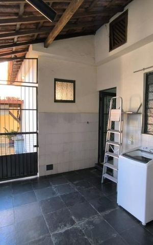 Casa à venda com 360m², 4 quartos e 4 vagas