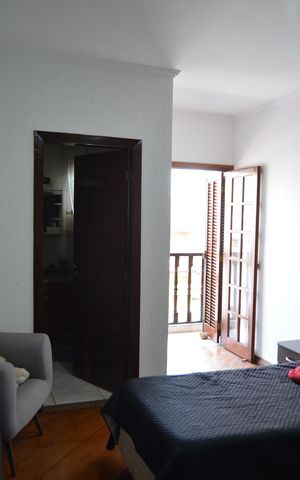 Casa à venda com 320m², 5 quartos e 4 vagasQuarto Suite 2
