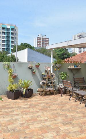 Casa à venda com 320m², 5 quartos e 4 vagasCobertura