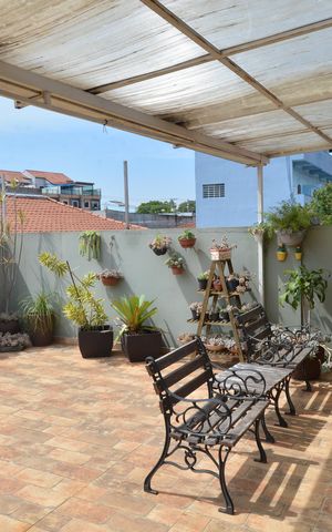Casa à venda com 320m², 5 quartos e 4 vagasCobertura