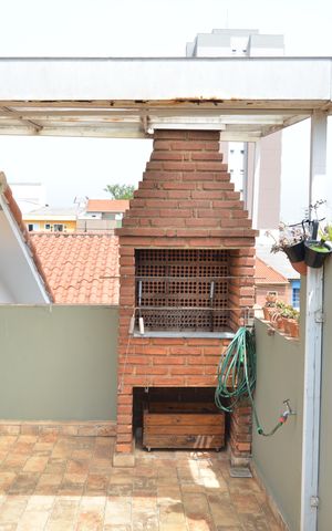 Casa à venda com 320m², 5 quartos e 4 vagasÁrea gourmet