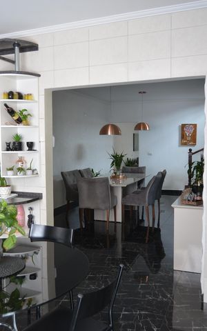 Casa à venda com 320m², 5 quartos e 4 vagasCozinha