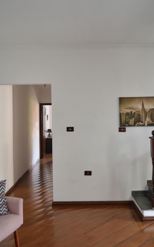 Casa à venda com 320m², 5 quartos e 4 vagasSala