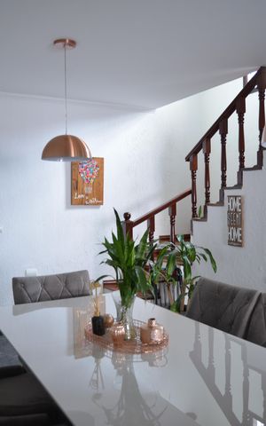 Casa à venda com 320m², 5 quartos e 4 vagasSala
