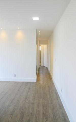 Apartamento para alugar com 55m², 2 quartos e 1 vaga Apartamento para alugar com 55m², 2 quartos e 1 vagaSala - Corredor