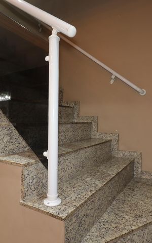 Apartamento à venda com 164m², 2 quartos e 2 vagasEscada