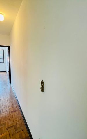 Casa à venda com 150m², 4 quartos e 1 vaga Casa à venda com 150m², 4 quartos e 1 vagaCorredor interno