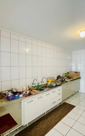Casa à venda com 150m², 4 quartos e 1 vaga Casa à venda com 150m², 4 quartos e 1 vagaCozinha