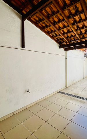 Casa à venda com 150m², 4 quartos e 1 vaga Casa à venda com 150m², 4 quartos e 1 vagaQuintal