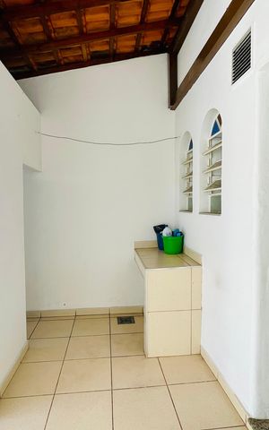 Casa à venda com 150m², 4 quartos e 1 vaga Casa à venda com 150m², 4 quartos e 1 vagaÁrea externa