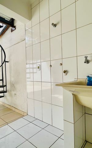Casa à venda com 150m², 4 quartos e 1 vaga Casa à venda com 150m², 4 quartos e 1 vagaÁrea de Serviço