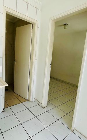 Casa à venda com 150m², 4 quartos e 1 vaga Casa à venda com 150m², 4 quartos e 1 vagaÁrea de Serviço
