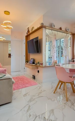 Apartamento à venda com 93m², 2 quartos e 1 vaga Apartamento à venda com 93m², 2 quartos e 1 vagaSala