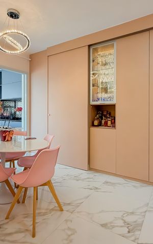 Apartamento à venda com 93m², 2 quartos e 1 vaga Apartamento à venda com 93m², 2 quartos e 1 vagaSala