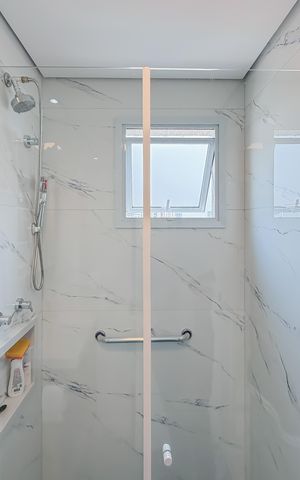 Apartamento à venda com 93m², 2 quartos e 1 vaga Apartamento à venda com 93m², 2 quartos e 1 vagaBanheiro da Suíte 2
