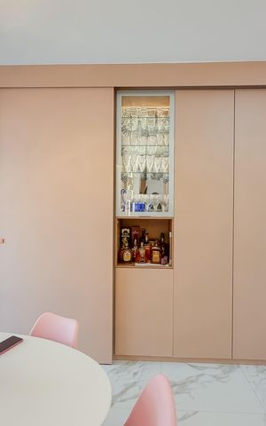 Apartamento à venda com 93m², 2 quartos e 1 vaga Apartamento à venda com 93m², 2 quartos e 1 vagaSala
