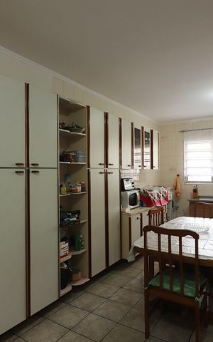 Casa à venda com 289m², 3 quartos e 4 vagasCozinha