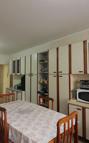 Casa à venda com 289m², 3 quartos e 4 vagasCozinha