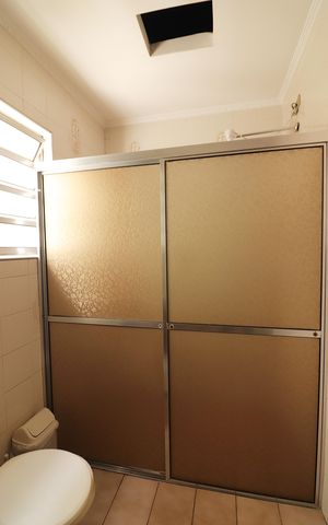 Casa à venda com 289m², 3 quartos e 4 vagasBanheiro Social